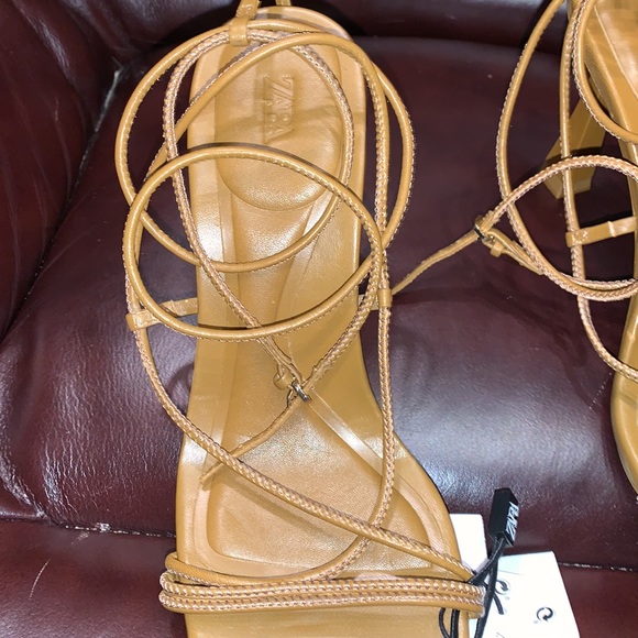 NWT Zara Leather Strappy Sandals - Picture 12 of 16